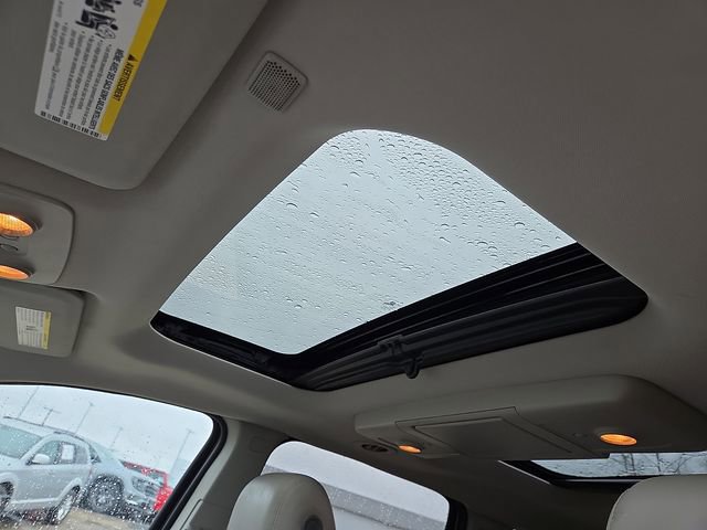 Used 2014 Chevrolet Traverse LT image 15