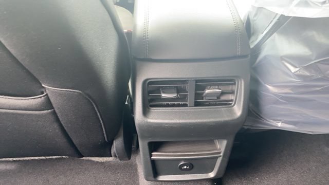 New 2024 Ford Edge SE AWD/4WD image 13