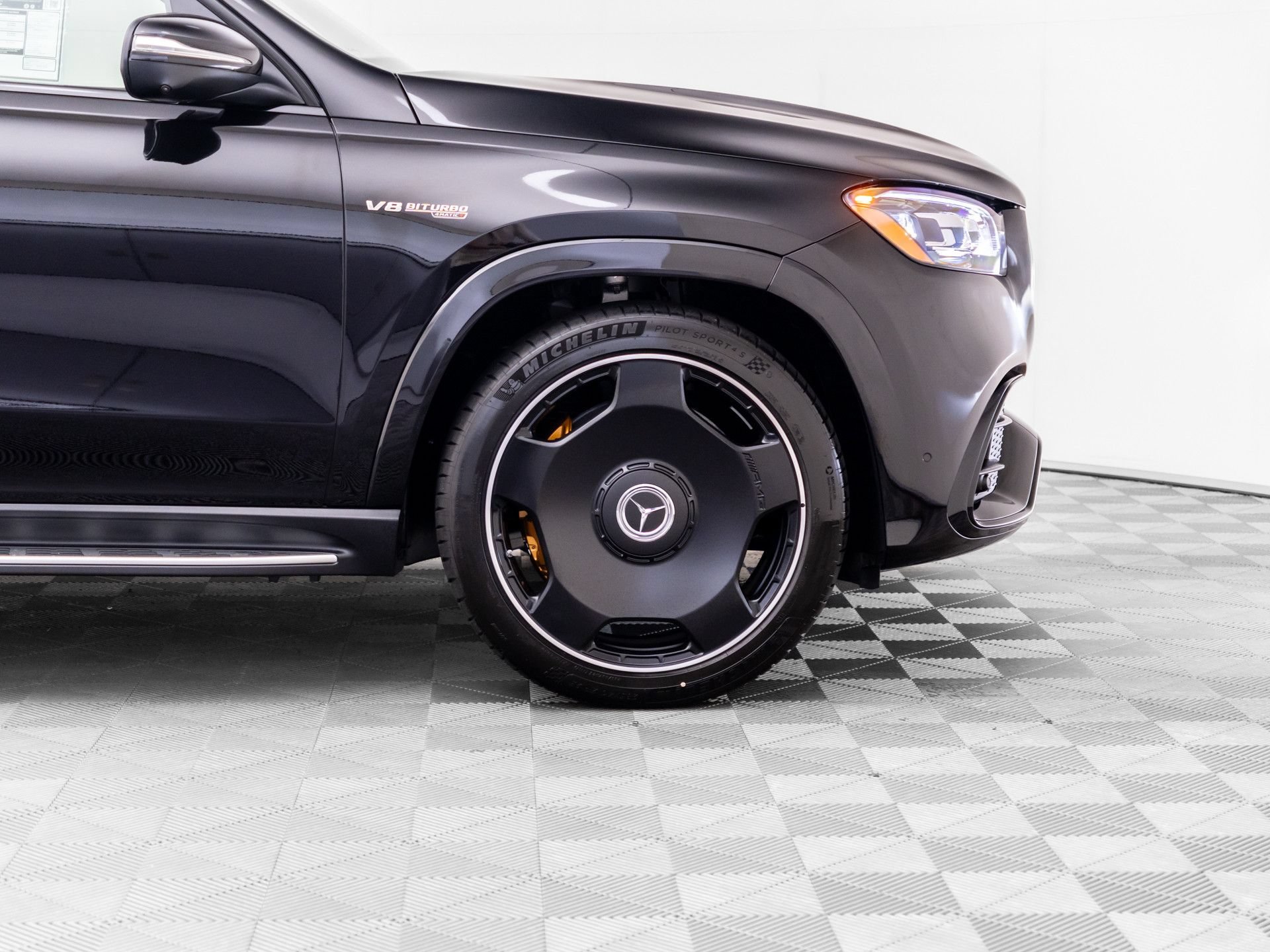 New 2026 Mercedes-Benz GLS 63 AMG 4MATIC image 37