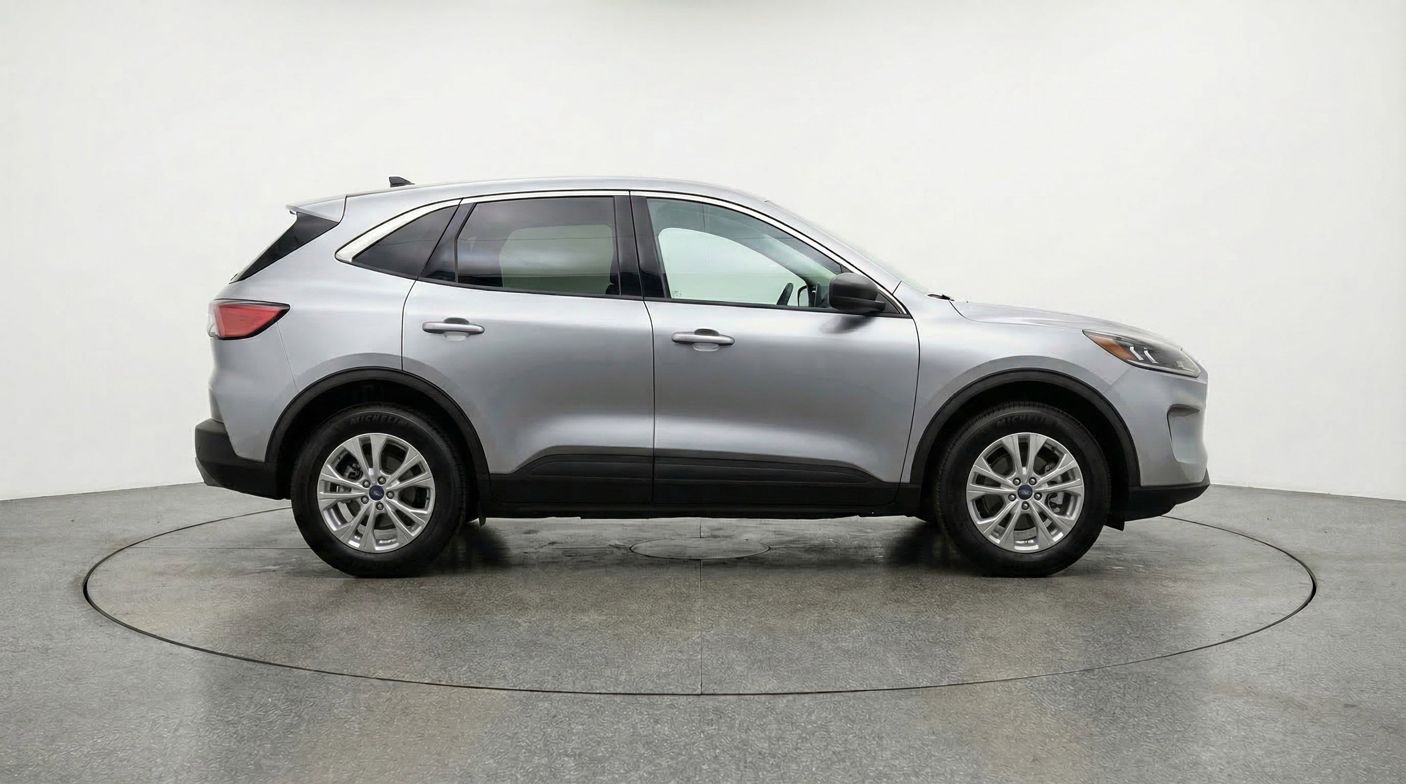 Used 2024 Ford Escape Active image 11