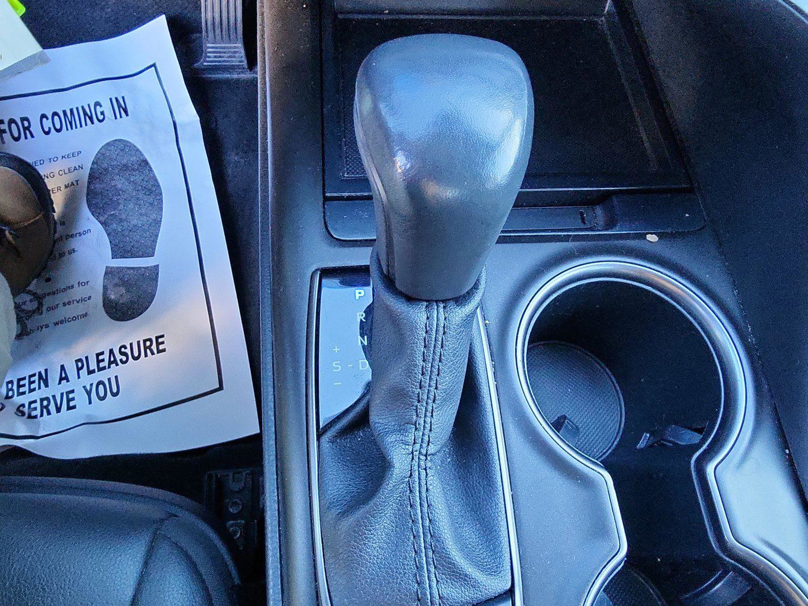 Used 2023 Toyota Camry SE image 19