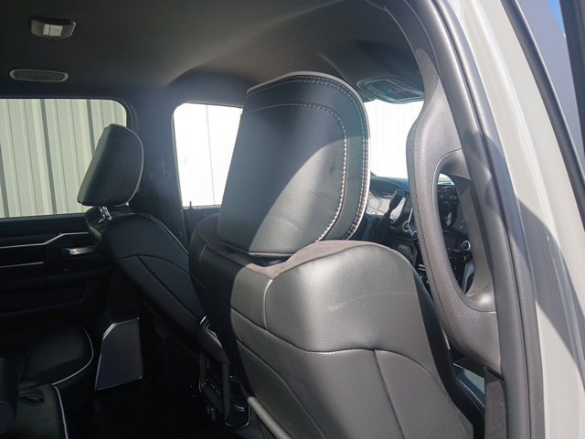 New 2027 RAM 4500 4x4 Crew Cab DRW w/ Laramie Trim Package image 20