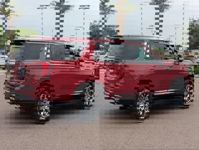 Used 2025 GMC Yukon Denali w/ Advanced Technology Package image 6