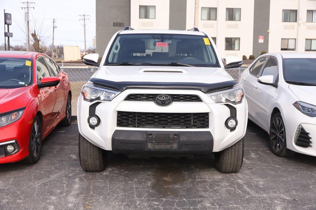 Used 2019 Toyota 4Runner TRD Off-Road Premium image 3