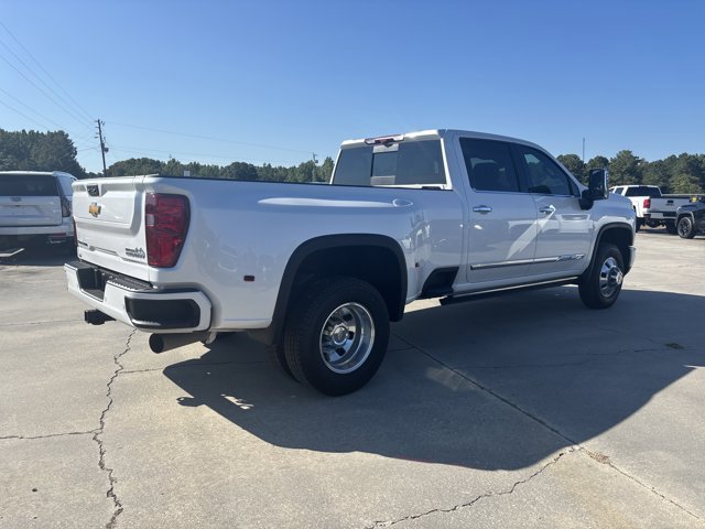 Used 2025 Chevrolet Silverado 3500 High Country w/ Technology Package image 5