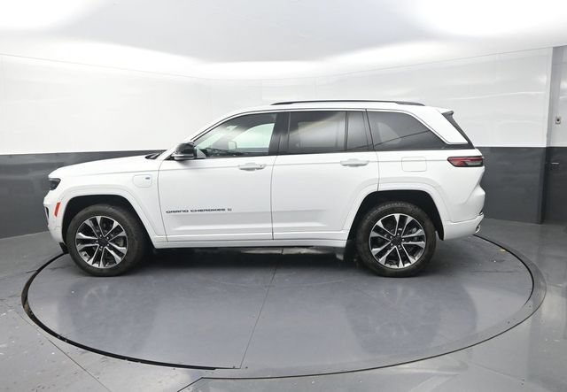 Used 2023 Jeep Grand Cherokee Overland AWD/4WD image 6