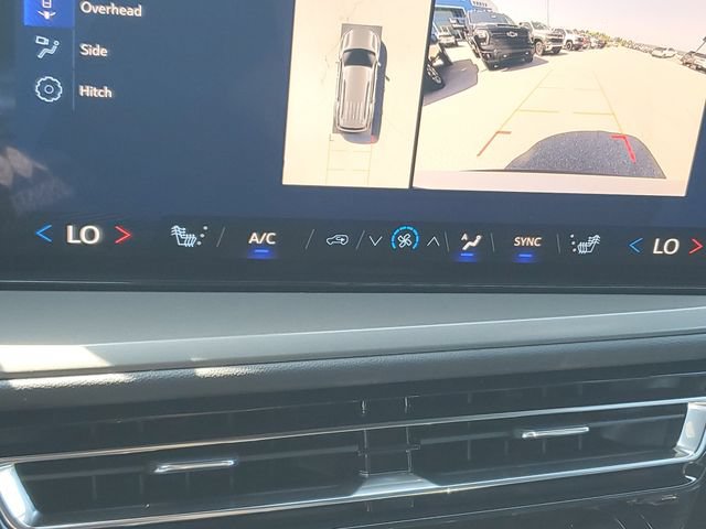 New 2027 Chevrolet Traverse LT w/ Driver Confidence Package FWD image 30
