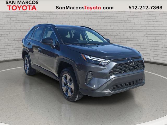 Used 2025 Toyota RAV4 LE image 3