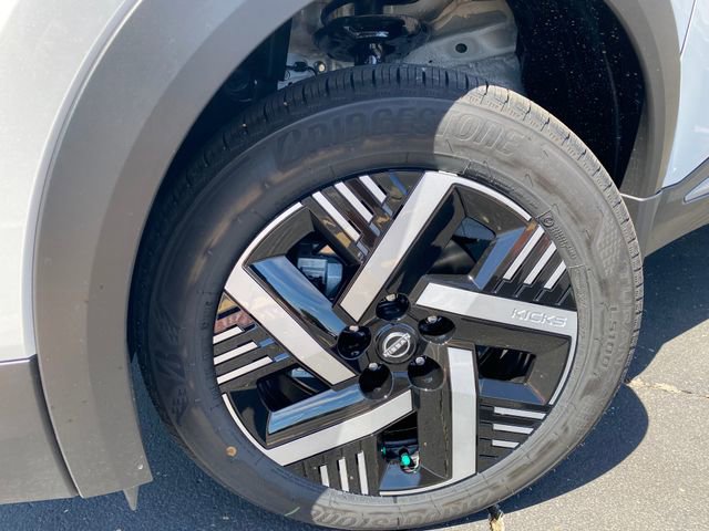 New 2026 Nissan Kicks SV image 21