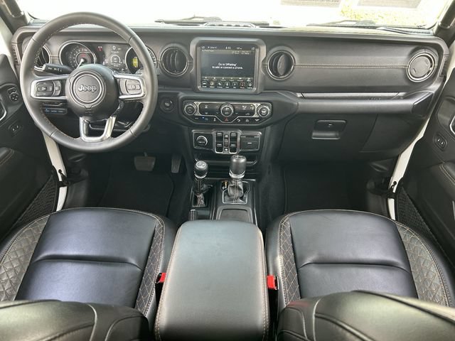 Used 2023 Jeep Wrangler Unlimited Sahara AWD/4WD image 15