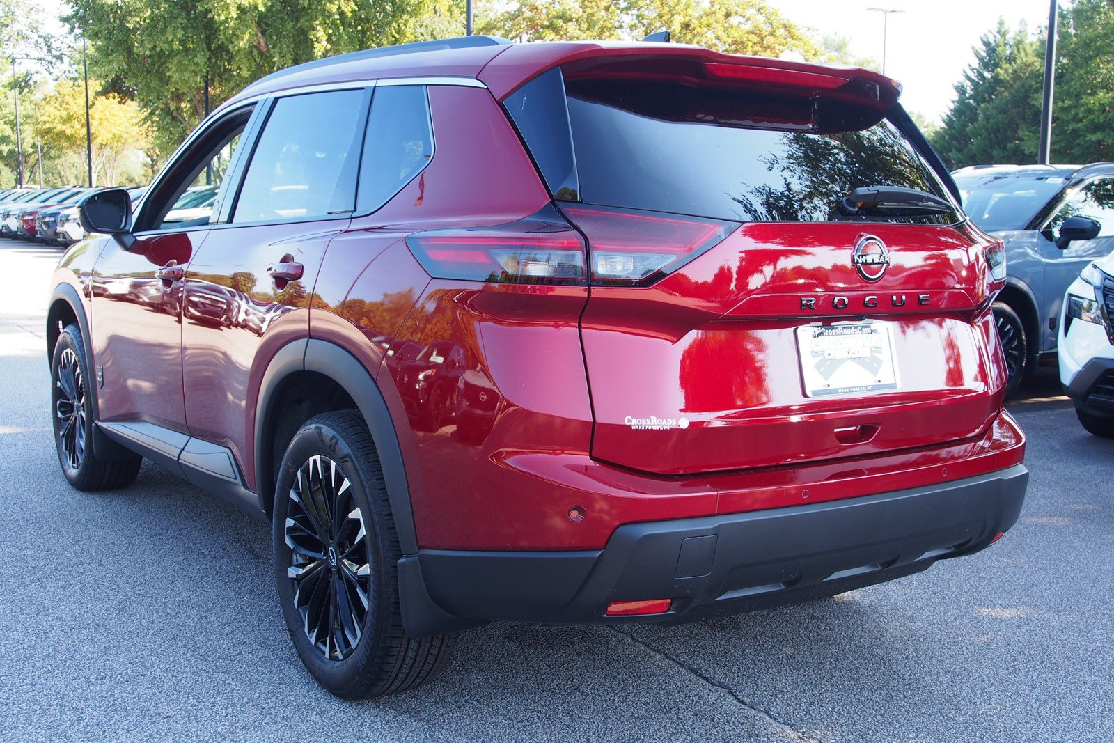 New 2026 Nissan Rogue Dark Armor FWD image 5
