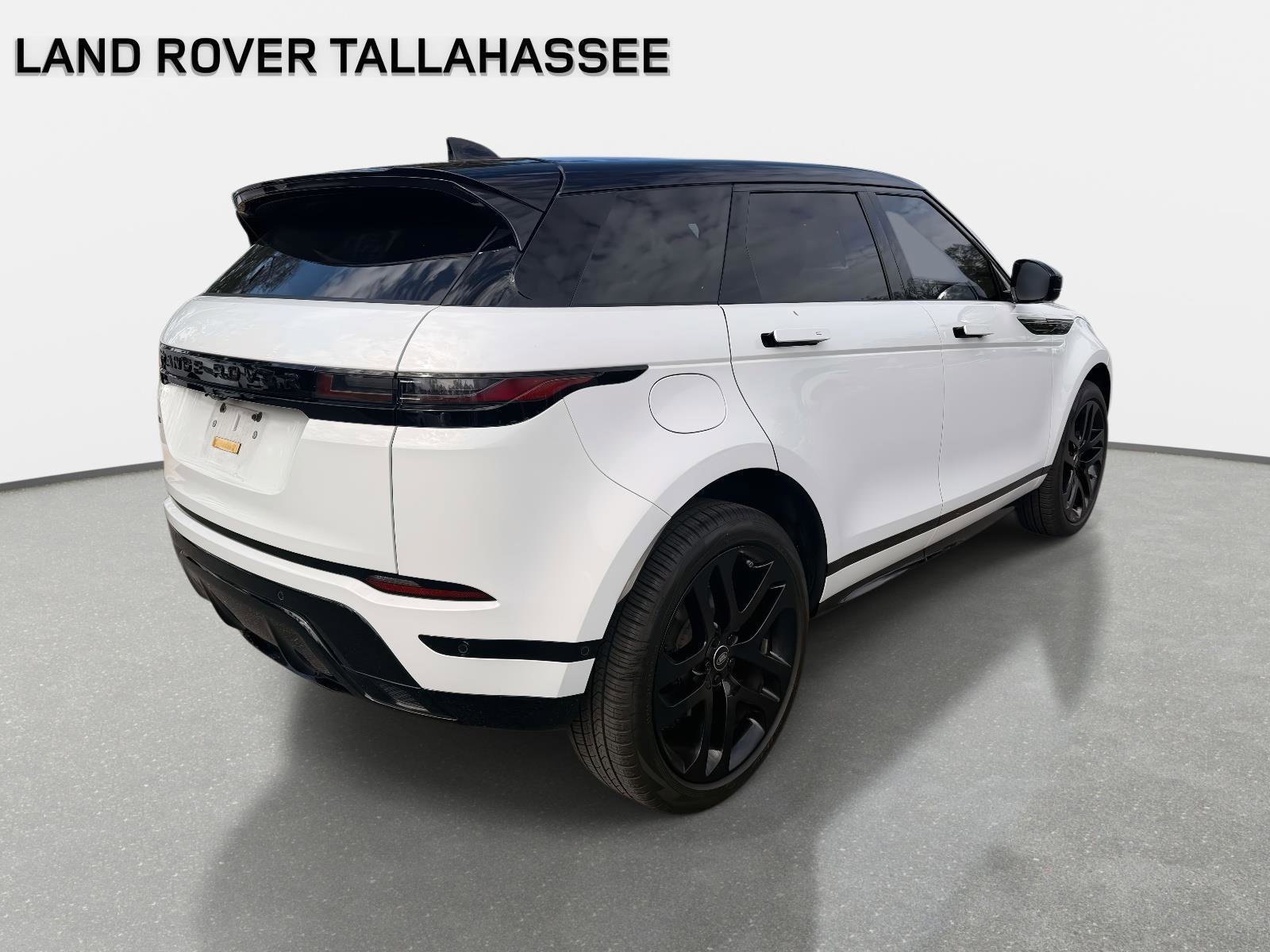 Used 2026 Land Rover Range Rover Evoque Dynamic SE image 5
