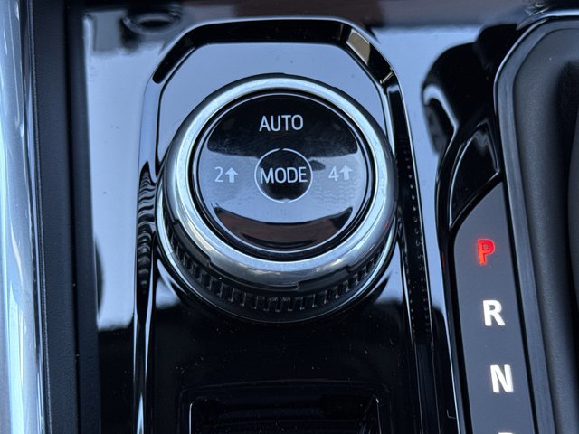 New 2026 GMC Canyon Elevation w/ Convenience Package image 17