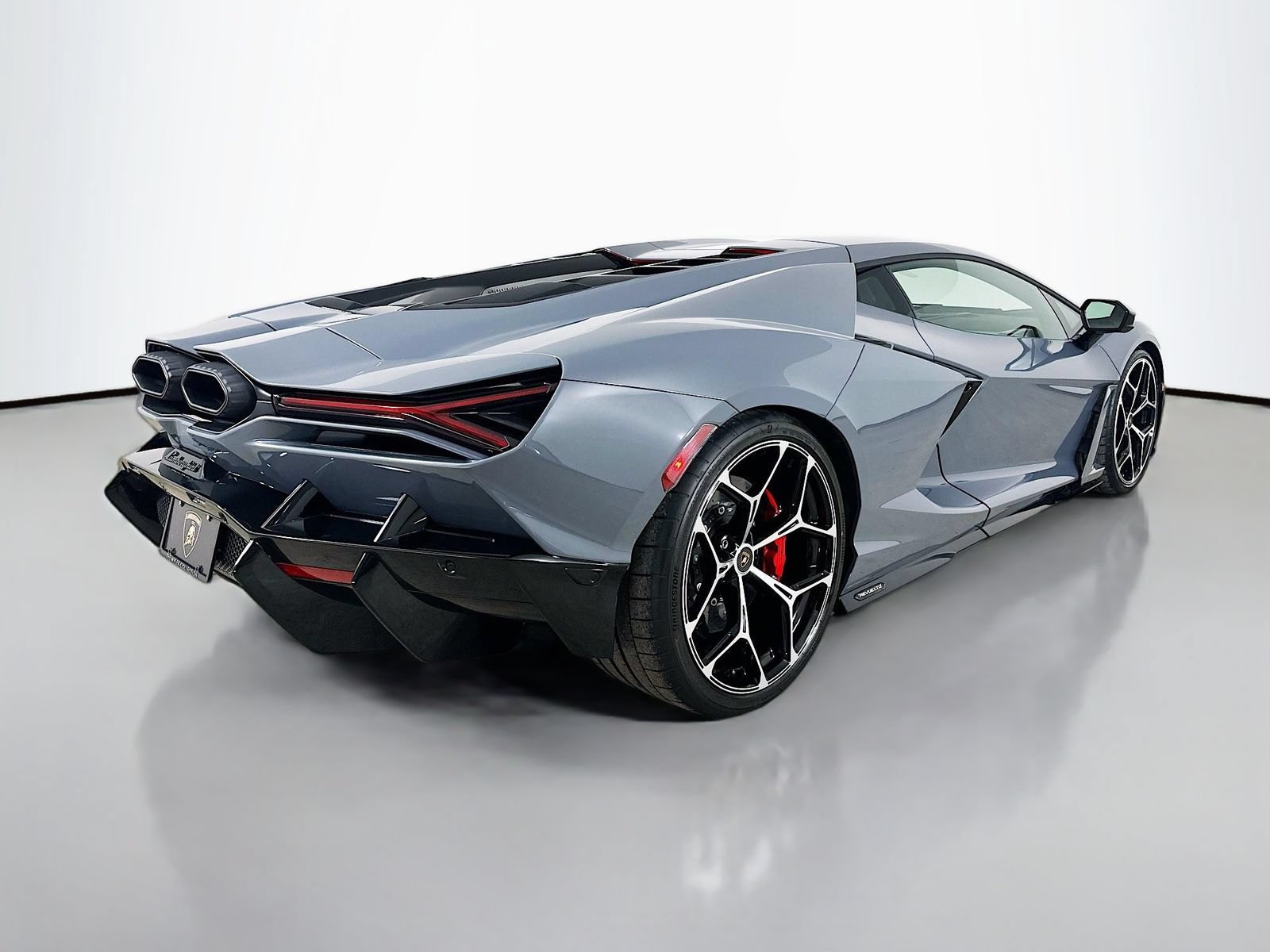 Used 2024 Lamborghini Revuelto AWD/4WD image 5