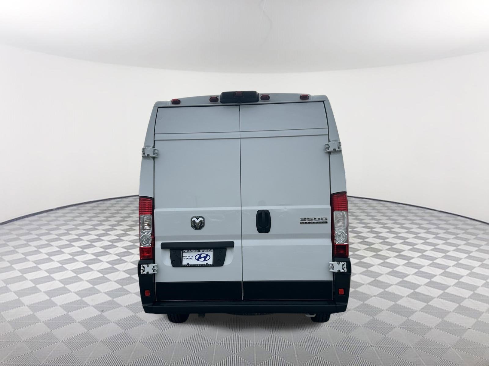 Used 2023 RAM ProMaster 3500 w/ Driver Convenience Group image 8