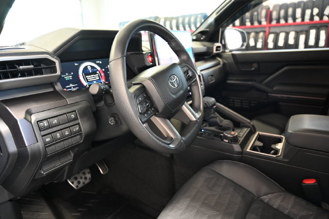 Used 2025 Toyota 4Runner TRD Sport Premium AWD/4WD image 22