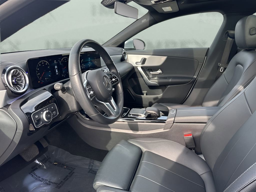 Used 2023 Mercedes-Benz CLA 250 image 9