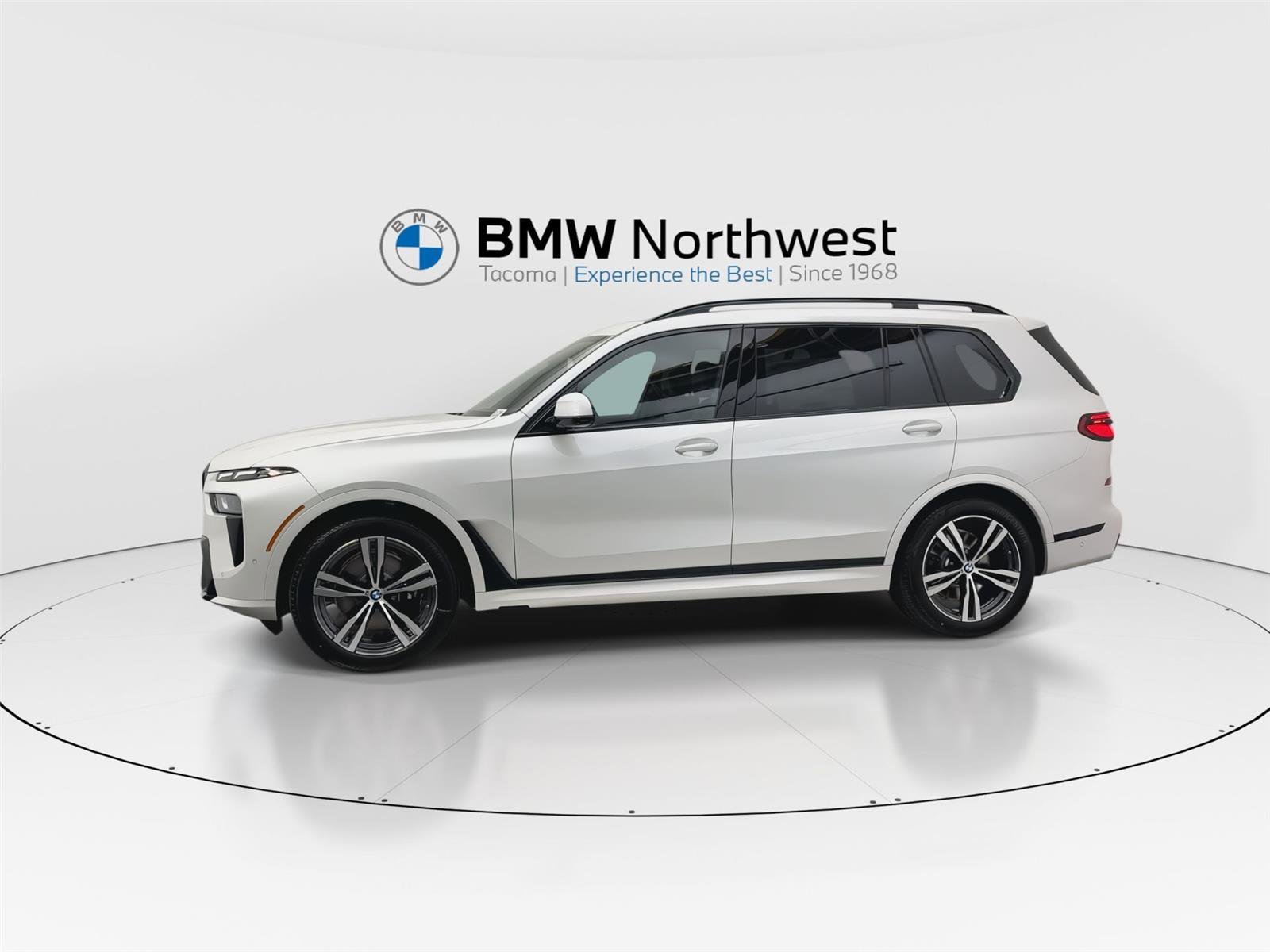 New 2026 BMW X7 xDrive40i w/ M Sport Package image 10