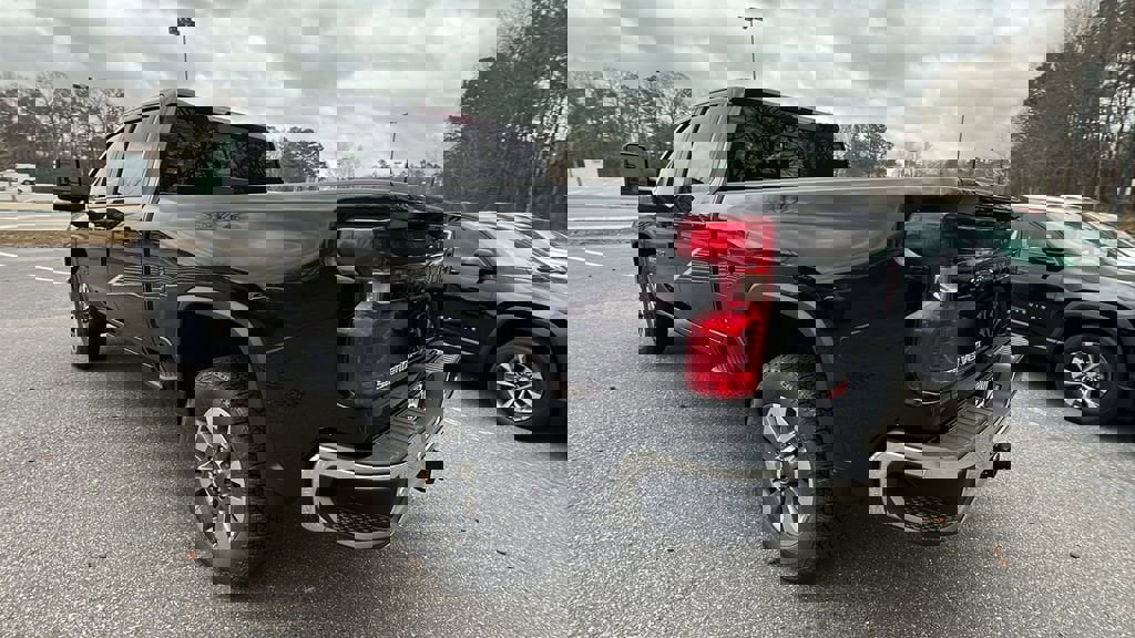 New 2026 Chevrolet Silverado 3500 LT w/ All Star Edition image 7