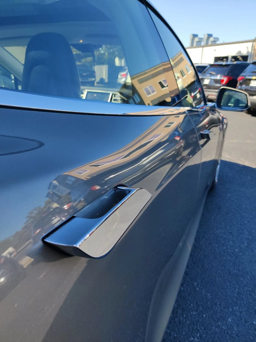 Used 2015 Tesla Model S 85D AWD/4WD image 9