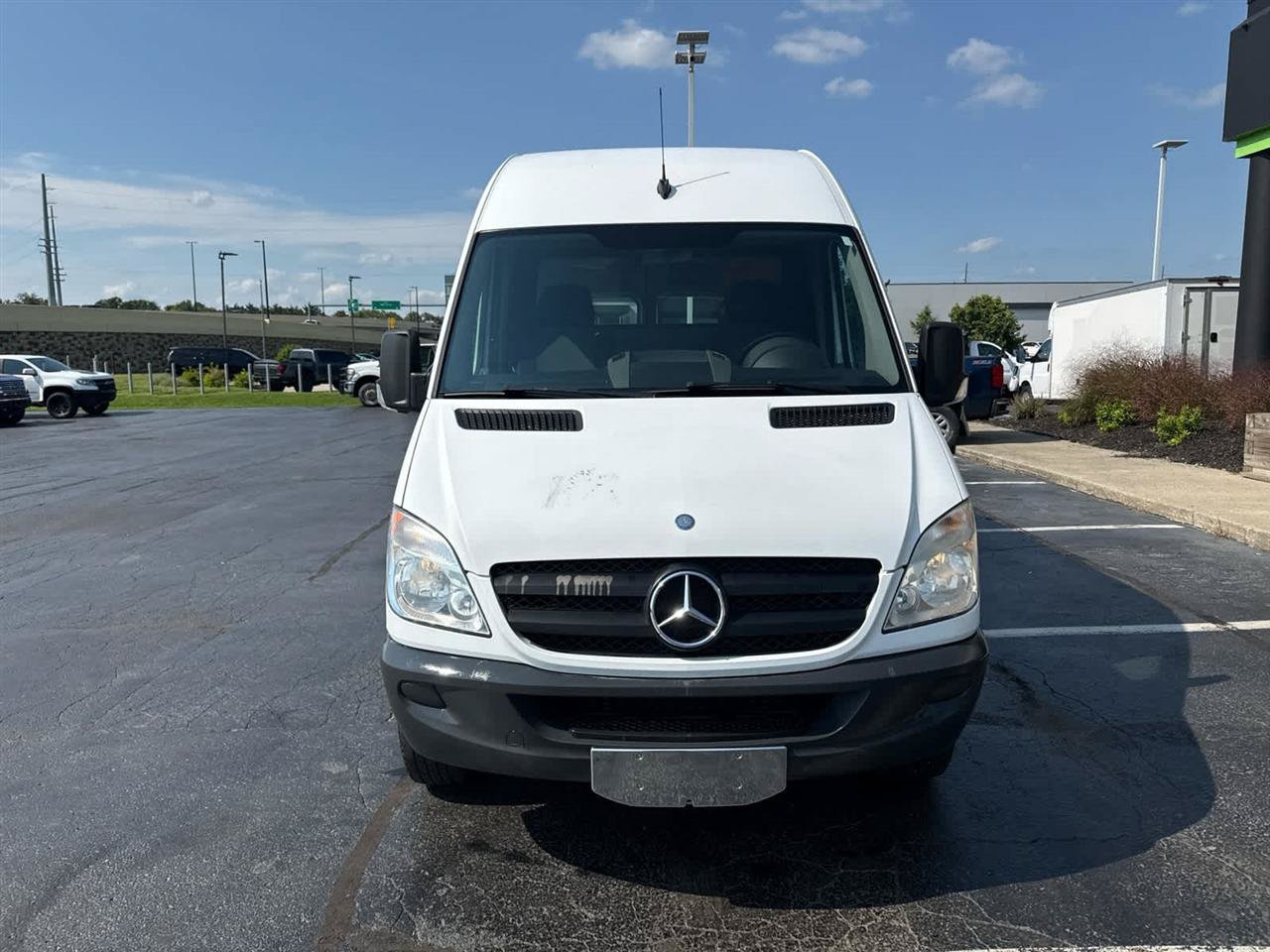 Used 2011 Mercedes-Benz Sprinter 2500 image 3