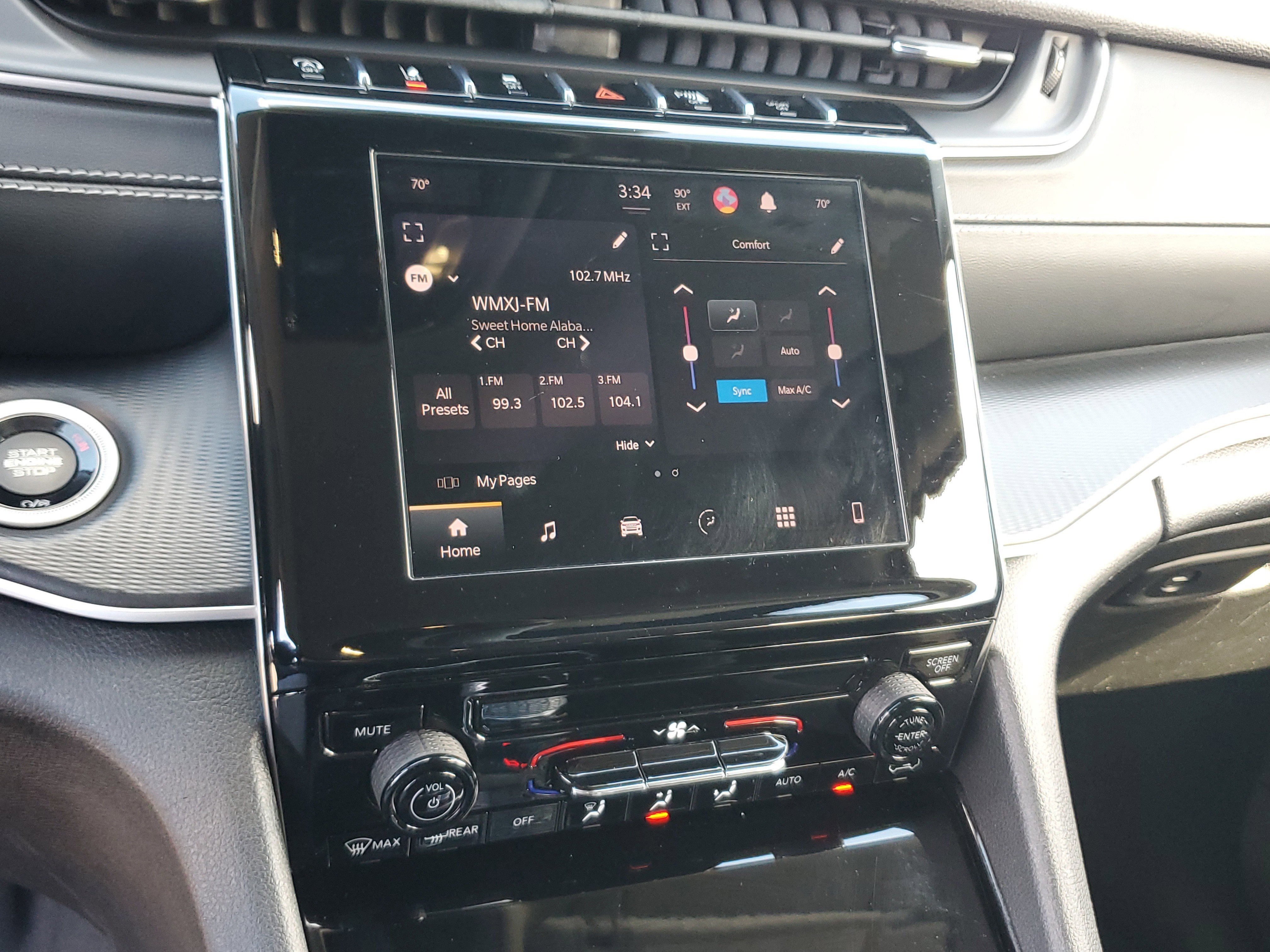 Used 2023 Jeep Grand Cherokee L Laredo image 13