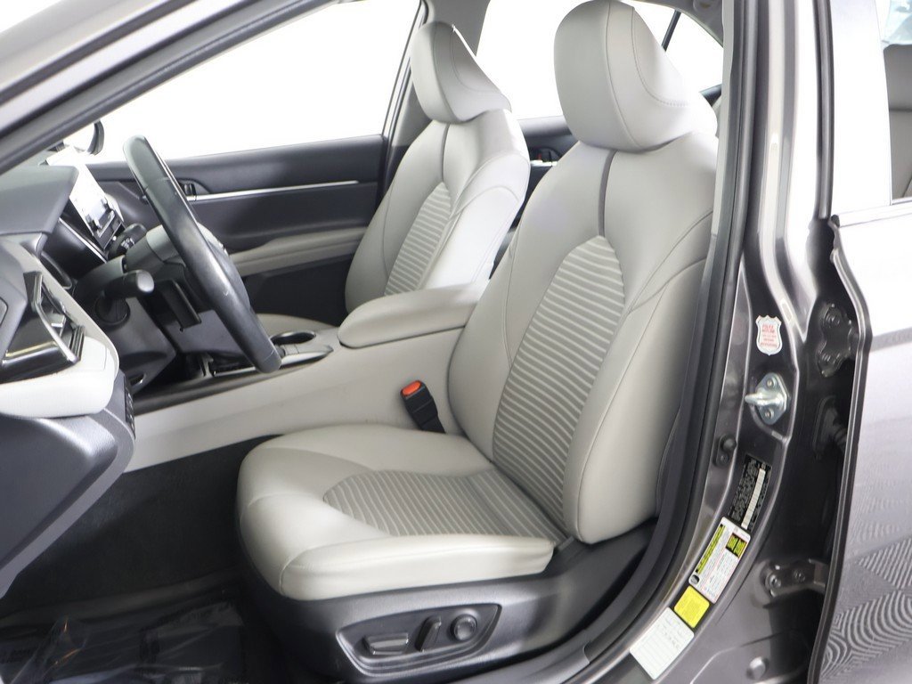 Used 2023 Toyota Camry SE image 27