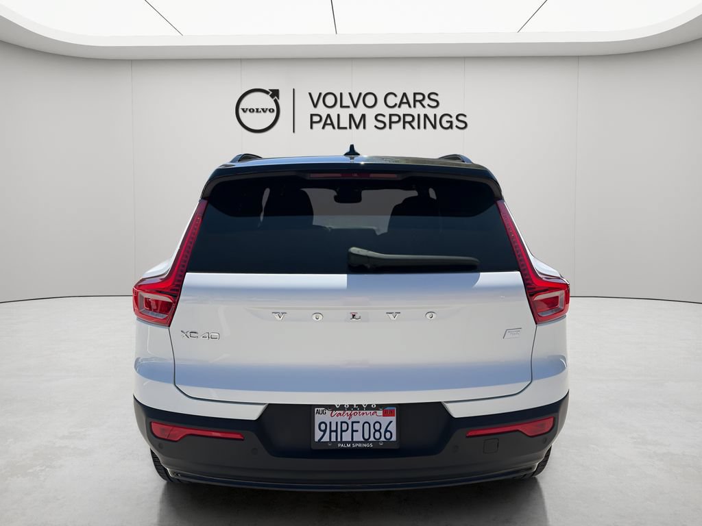 Used 2023 Volvo XC40 Recharge Ultimate AWD/4WD image 5