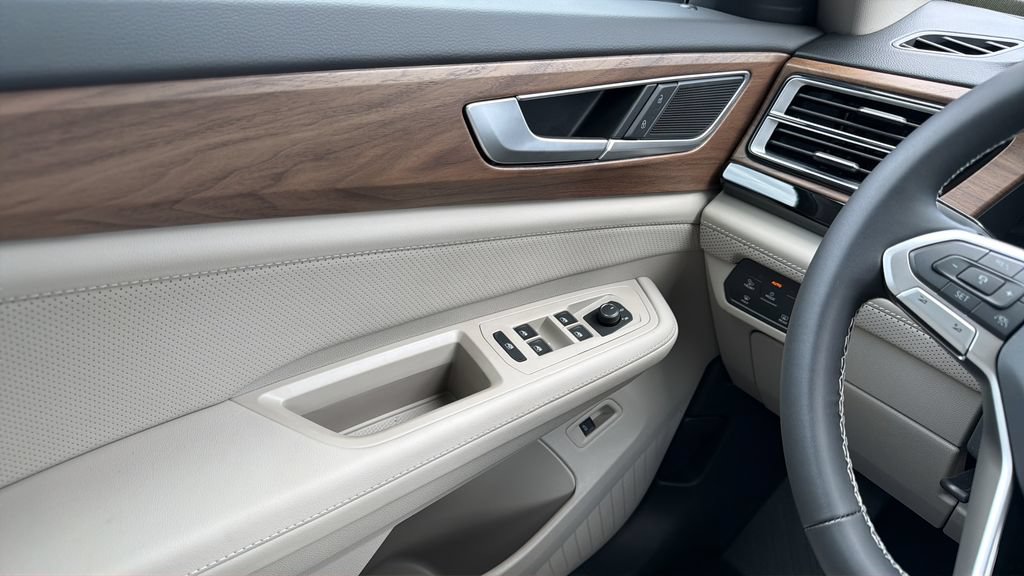 New 2026 Volkswagen Atlas SE FWD image 21