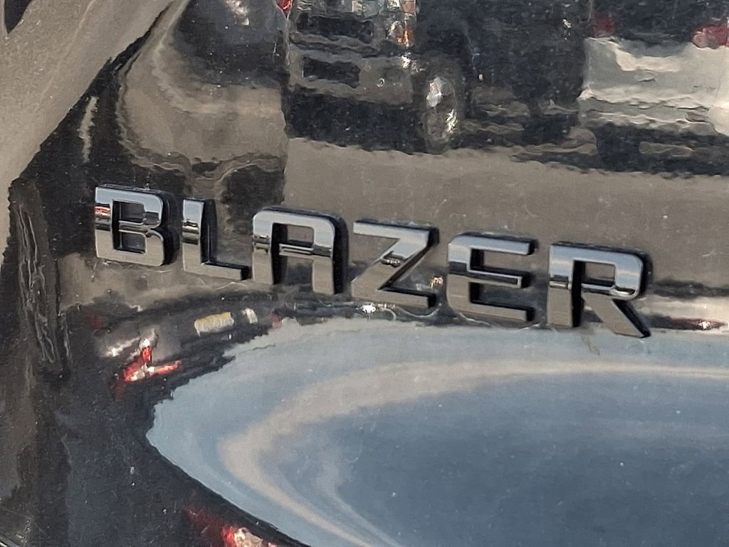 Used 2019 Chevrolet Blazer RS w/ Sun and Wheels Package image 21