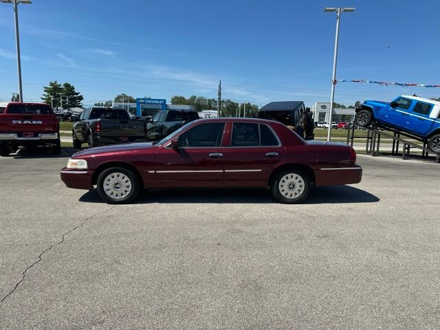 Used 2006 Mercury Grand Marquis GS RWD image 2
