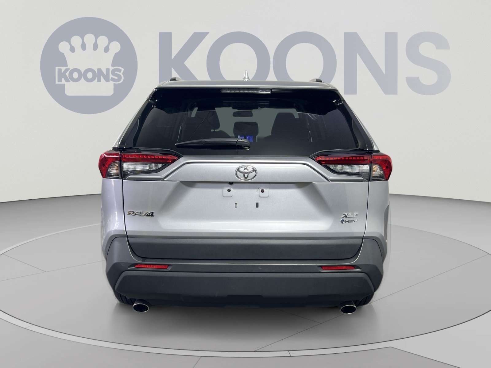Used 2025 Toyota RAV4 XLE AWD/4WD image 5