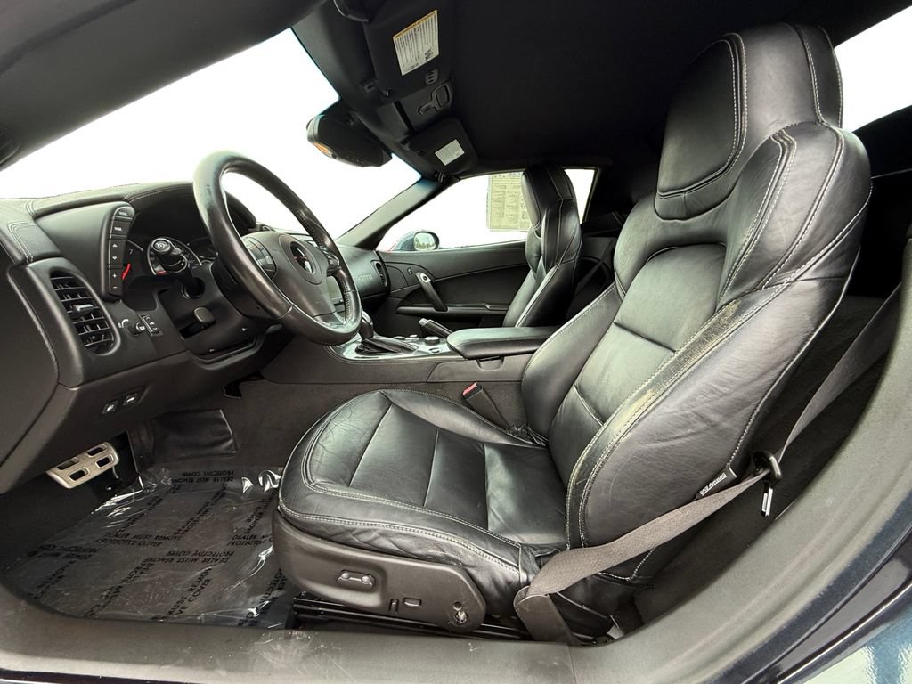Used 2013 Chevrolet Corvette Grand Sport w/ 4LT Preferred Equipment Group RWD image 9