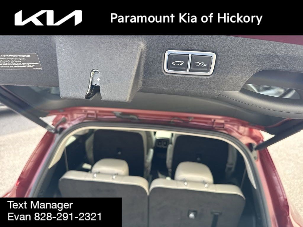 Used 2024 Kia Sorento EX w/ Panoramic Sunroof Package image 11