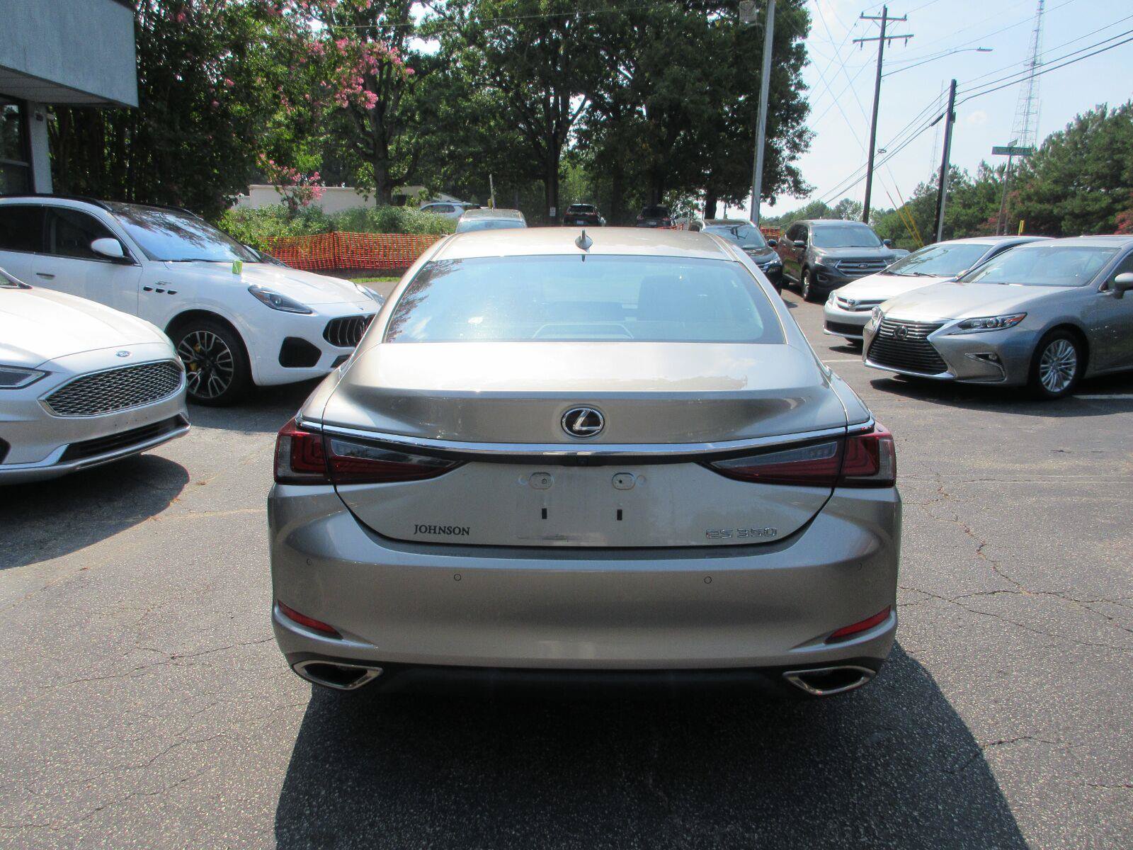 Used 2021 Lexus ES 350 w/ Premium Package FWD image 6