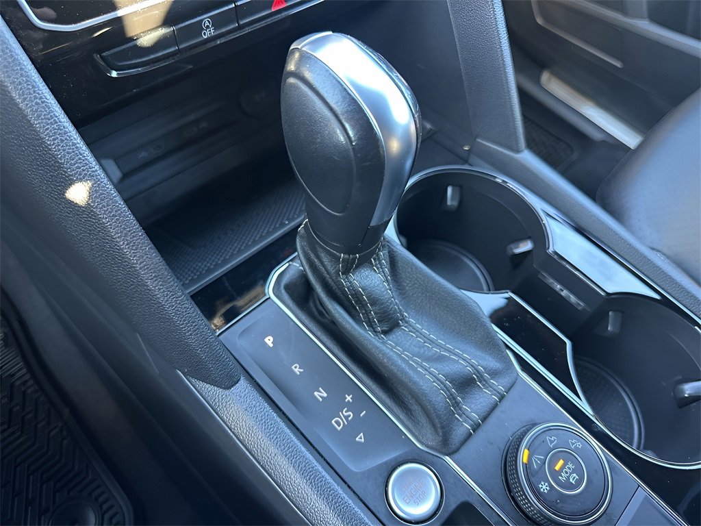 Used 2023 Volkswagen Atlas Cross Sport SEL image 18
