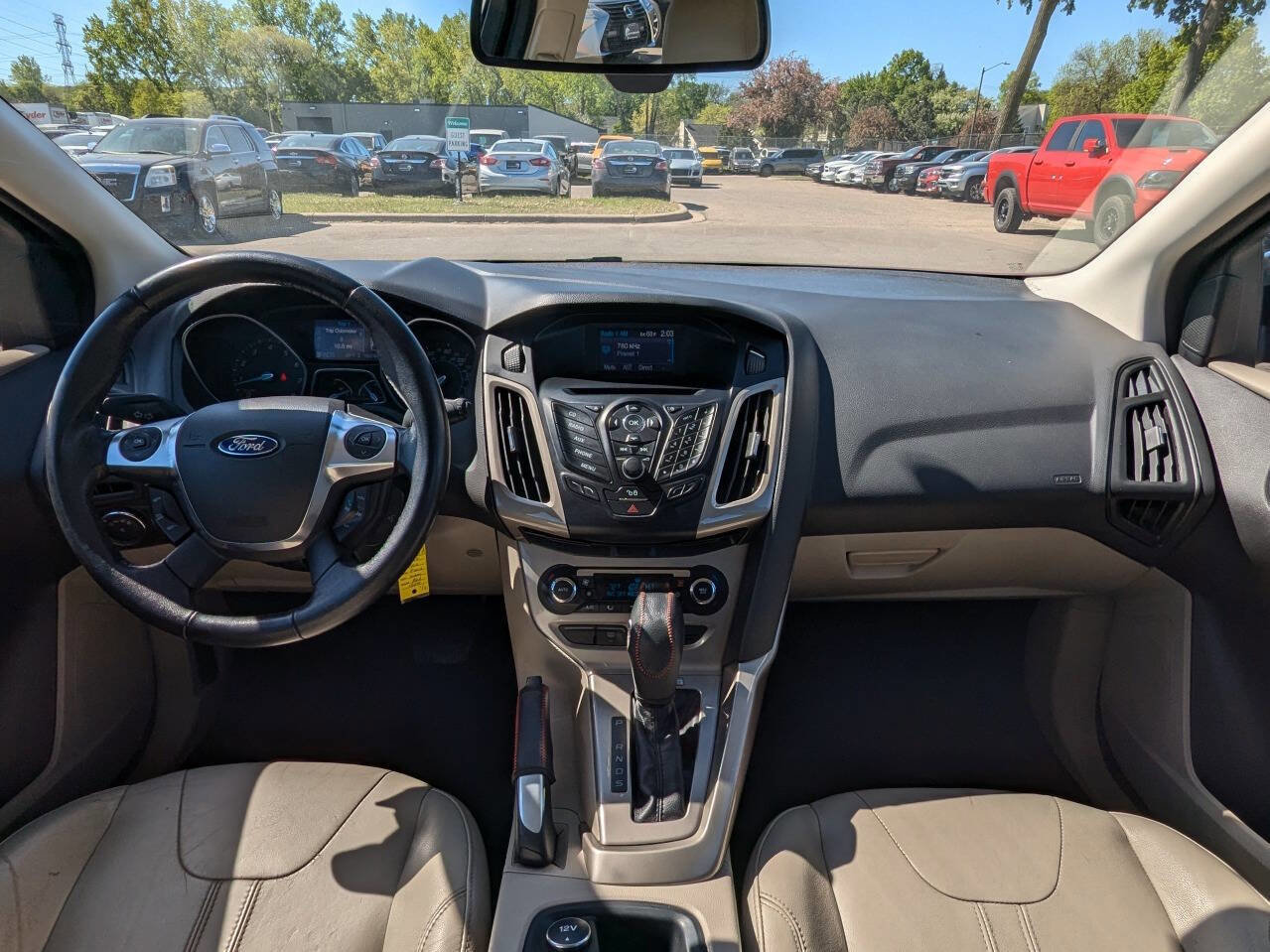 Used 2012 Ford Focus SEL FWD image 2