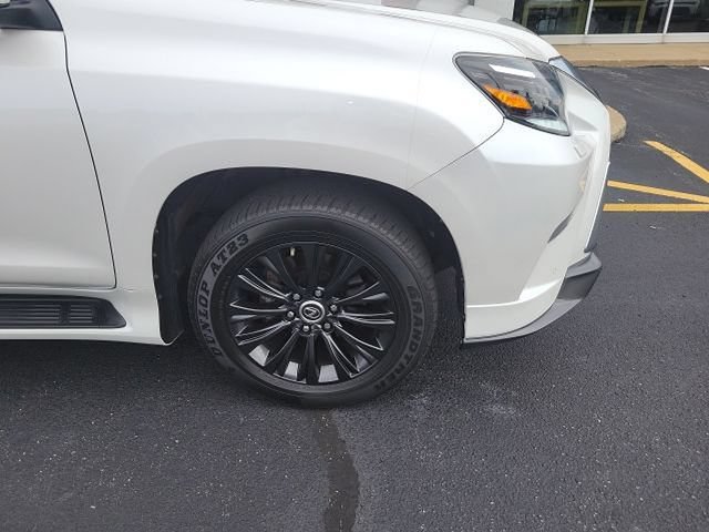 Used 2023 Lexus GX 460 Luxury w/ Sport Design Package AWD/4WD image 9