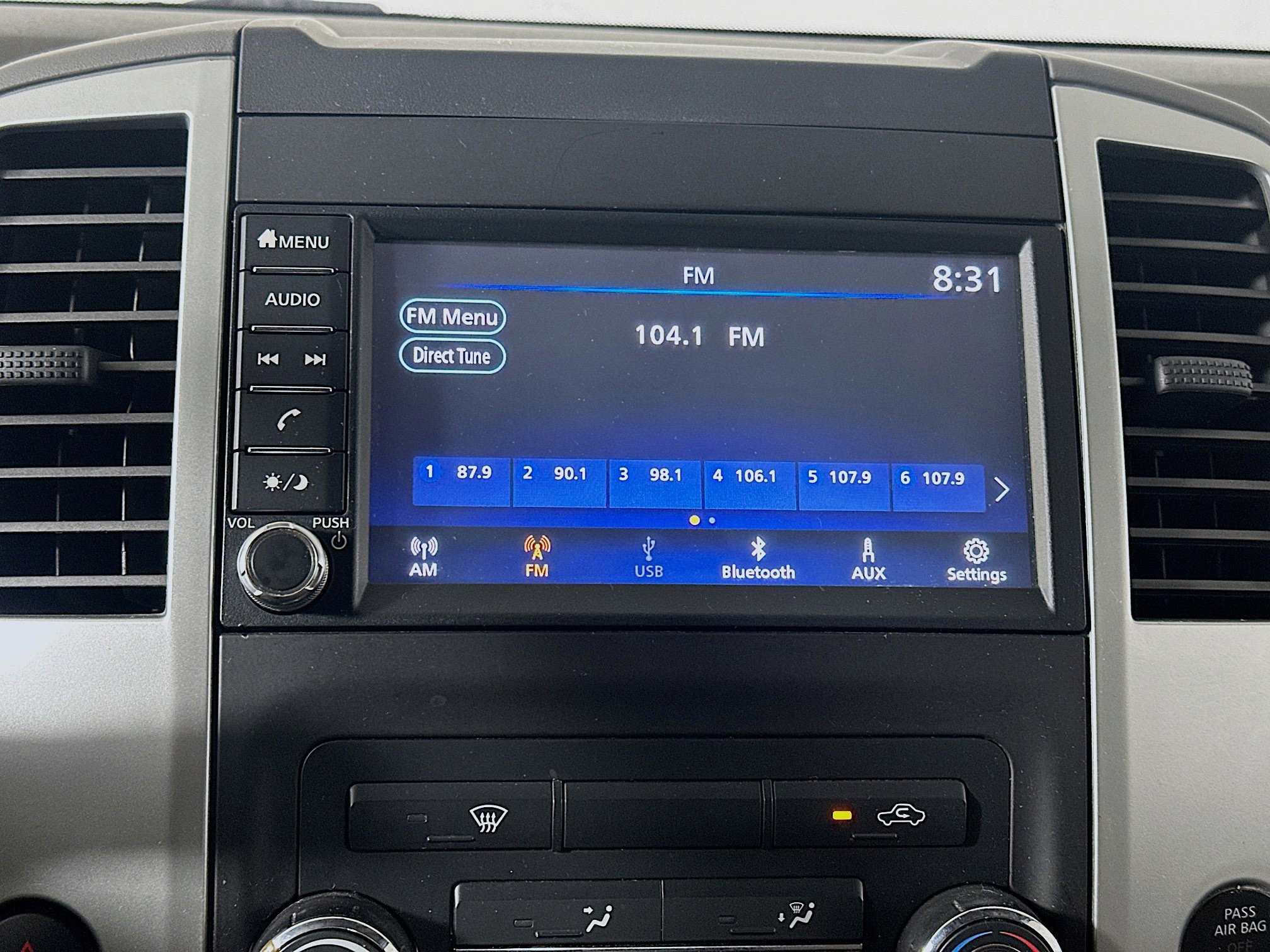Used 2019 Nissan Frontier SV image 19