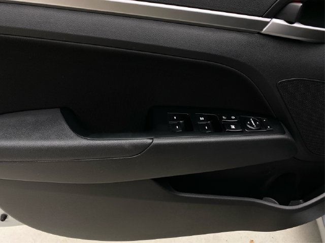 Used 2020 Hyundai Elantra SEL w/ Cargo Package (C1) FWD image 25