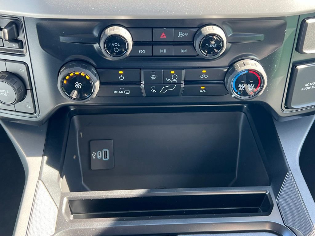 New 2026 Ford F250 XLT w/ FX4 Off-Road Package image 30