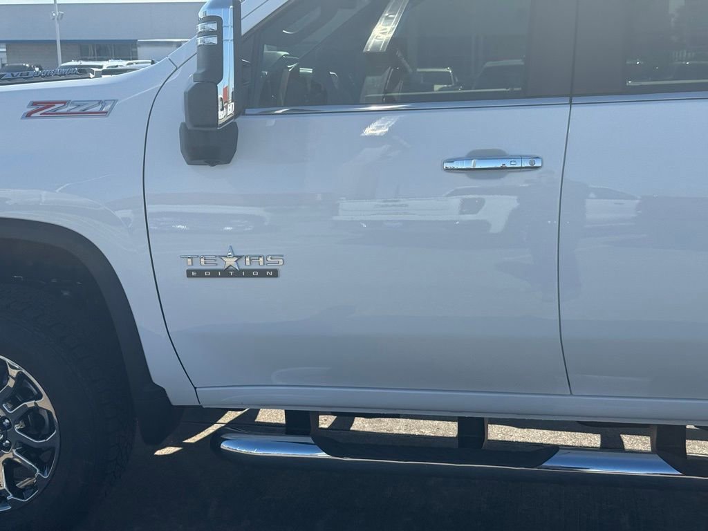 New 2026 Chevrolet Silverado 2500 LT w/ Z71 Chrome Sport Edition image 18