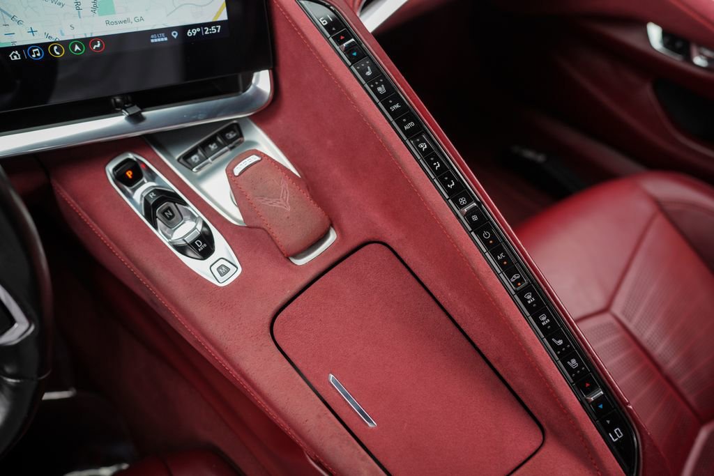 Used 2020 Chevrolet Corvette Stingray Premium Cpe w/ 3LT Preferred Equipment Group image 31