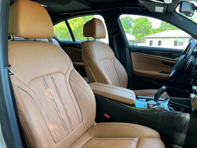 Used 2019 BMW 540i w/ Convenience Package RWD image 25