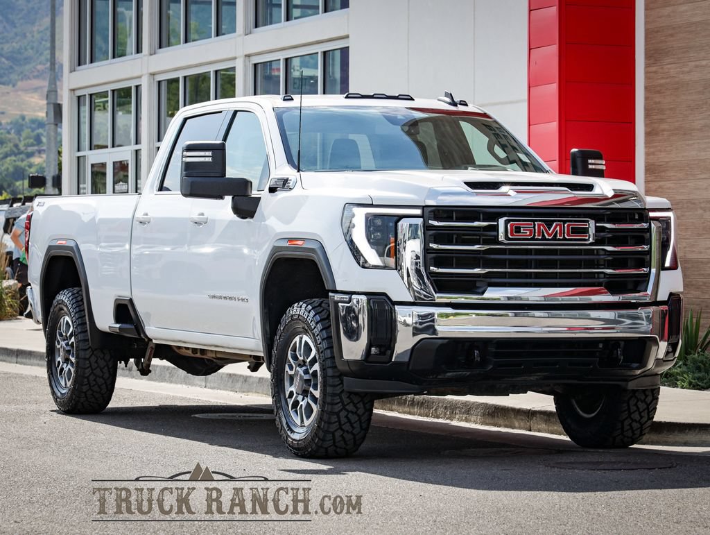Used 2024 GMC Sierra 3500 SLE w/ SLE Convenience Package AWD/4WD image 1