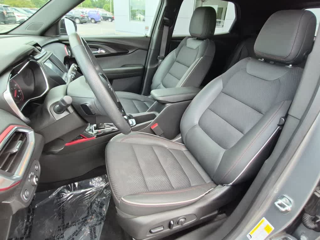 Used 2023 Chevrolet TrailBlazer RS AWD/4WD image 10