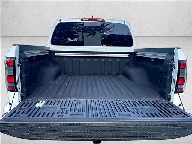 Used 2024 Nissan Frontier SL w/ Technology Package RWD image 30