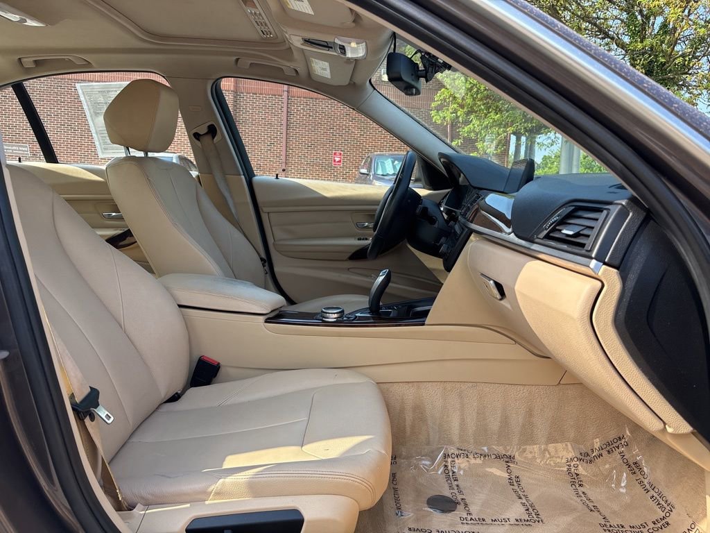 Used 2015 BMW 328i xDrive Sedan AWD/4WD image 9