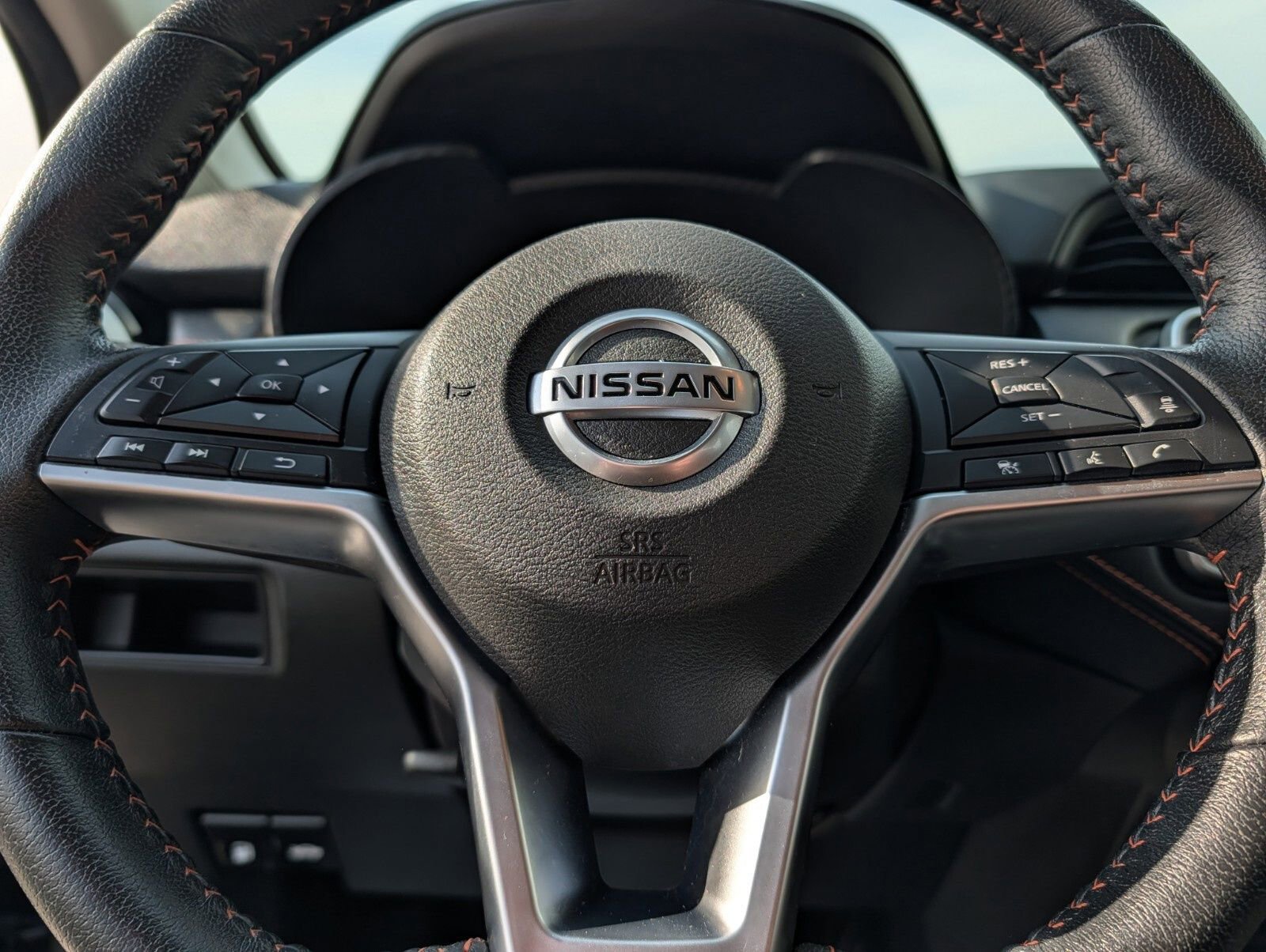 Used 2020 Nissan Versa SR w/ Convenience Package FWD image 25