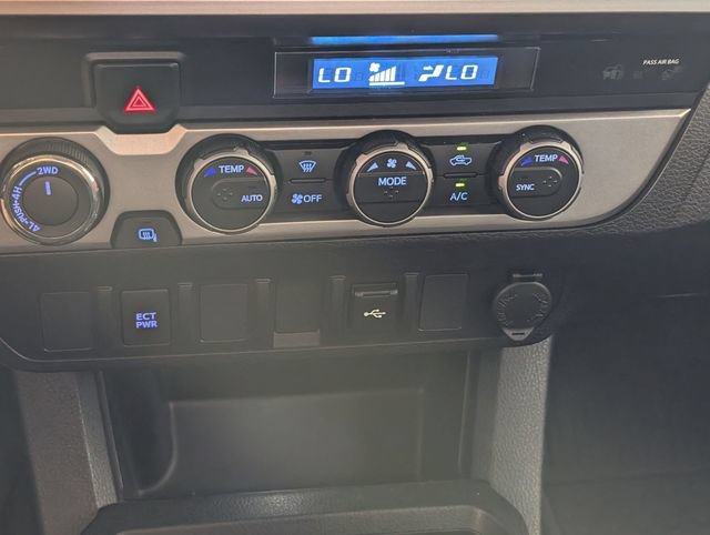 Used 2023 Toyota Tacoma SR5 AWD/4WD image 24